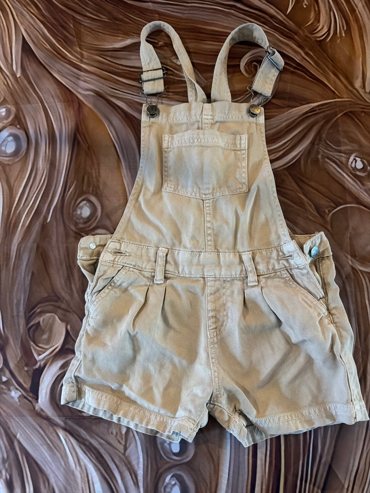 Leuke korte beige tuinbroek maat 122-128, Kinderen en Baby's, Kinderkleding | Maat 122, Ophalen of Verzenden, Gebruikt, Jongen of Meisje