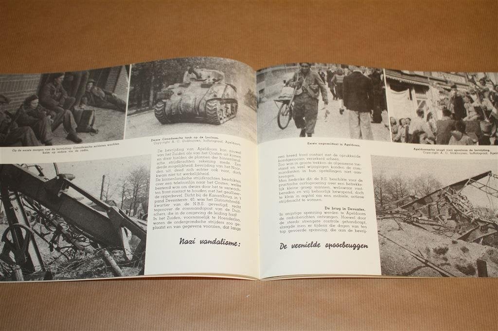Herinnerings-album gewijd aan de bevrijding van Apeldoorn., Boeken, Ophalen of Verzenden, Gelezen
