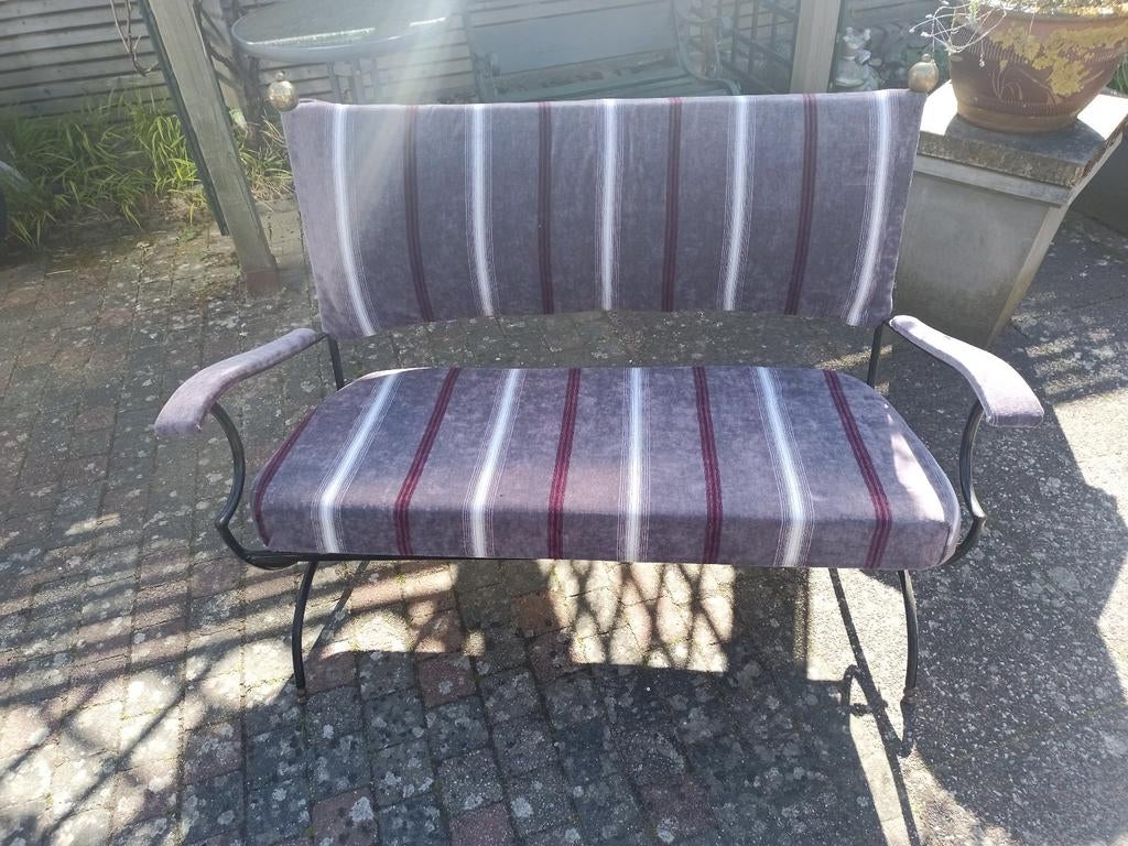 Vintage jaren 50 midcentry design bank, metalen frame., Antiek en Kunst, Antiek | Meubels | Stoelen en Banken, Ophalen of Verzenden