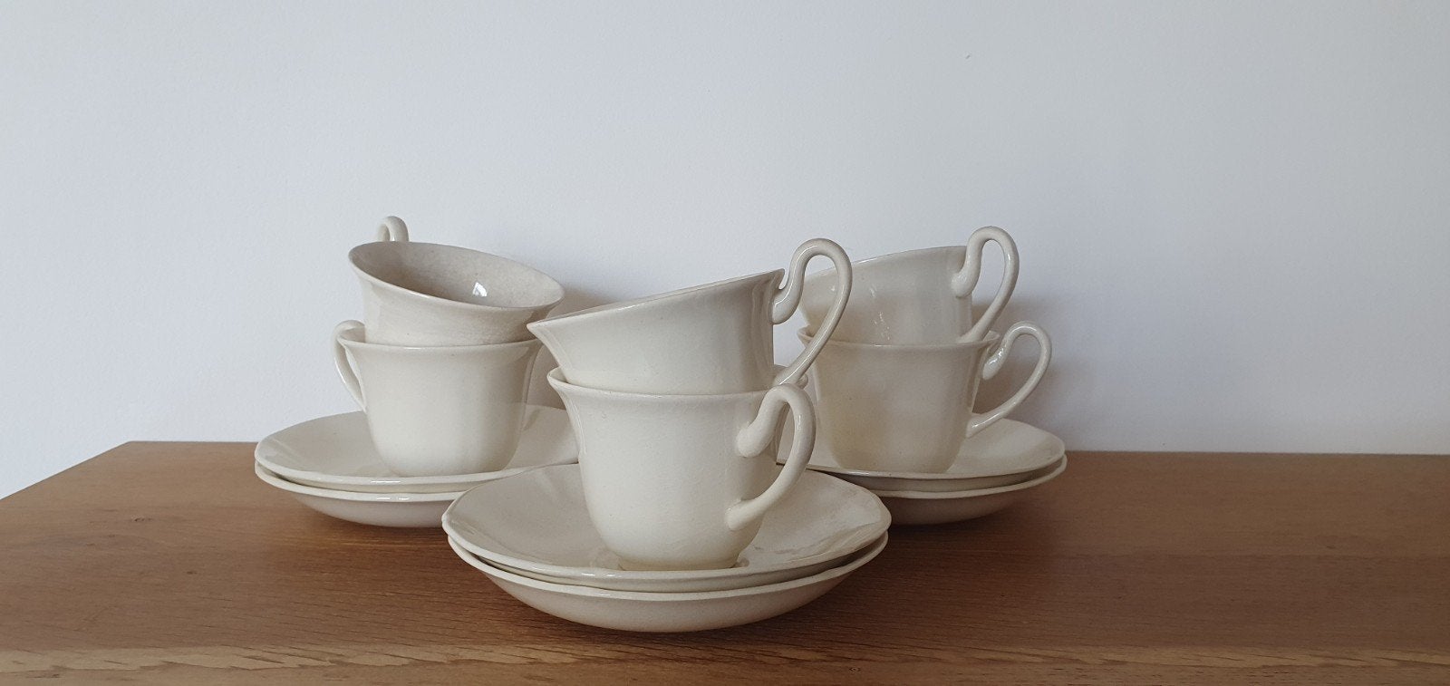Zes kop en schotels van Wedgwood Catherine Shape, Verzamelen, Ophalen, Zo goed als nieuw, Porselein, Kop en/of schotel