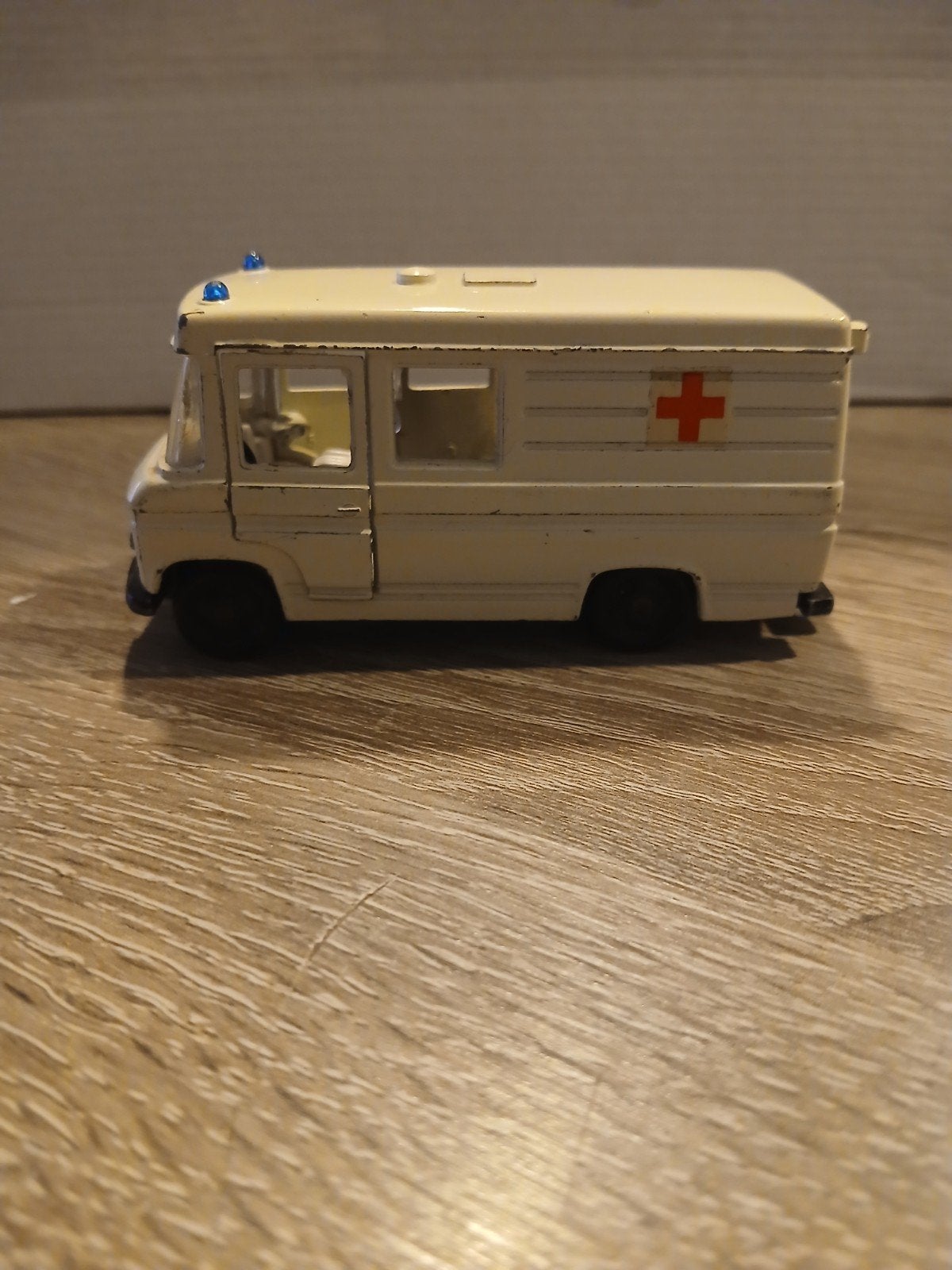 Mercedes ambulance vintage jaren 70 siku, Ophalen of Verzenden