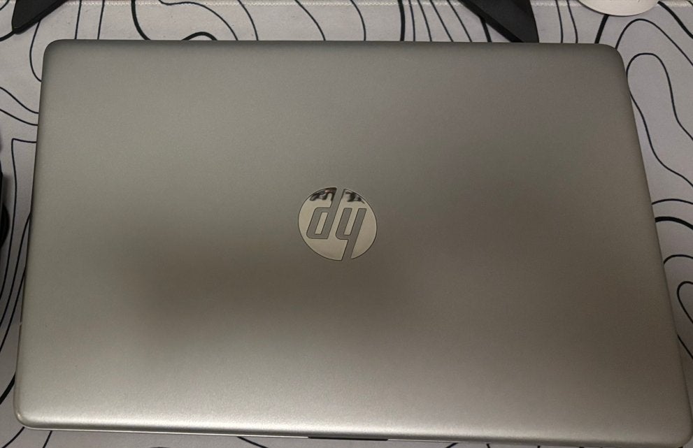 HP Laptop 15 in goede staat - 1TB opslag + gratis blauw hoes, Computers en Software, Windows Laptops, Met videokaart, 2 tot 3 Ghz