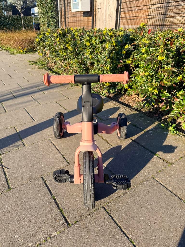 Roze driewieler / loopfiets, Fietsen en Brommers, Fietsen | Driewielers, Zo goed als nieuw, Ophalen