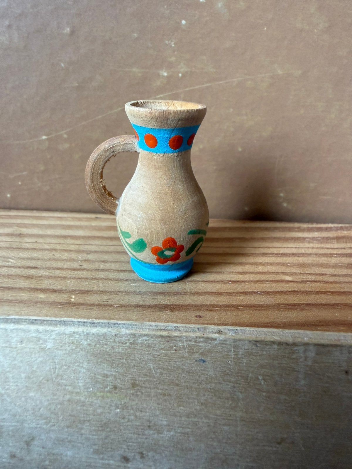 Vaas - 4cm - hout, Ophalen of Verzenden, Zo goed als nieuw, Poppenhuis
