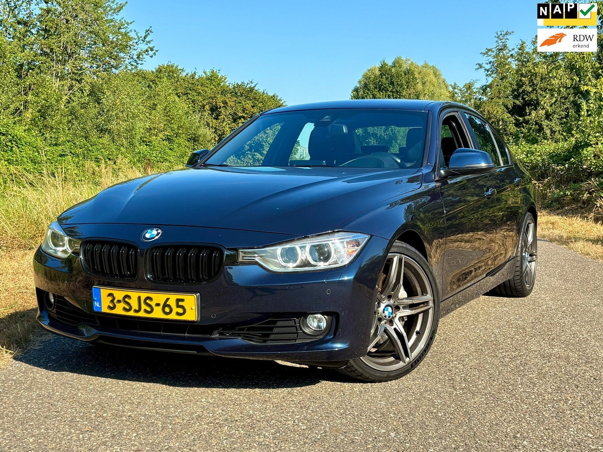 BMW 3-serie 335i High Executive Aut/Leder/Navi Head up/, Automaat, Achterwielaandrijving, Gebruikt, Blauw
