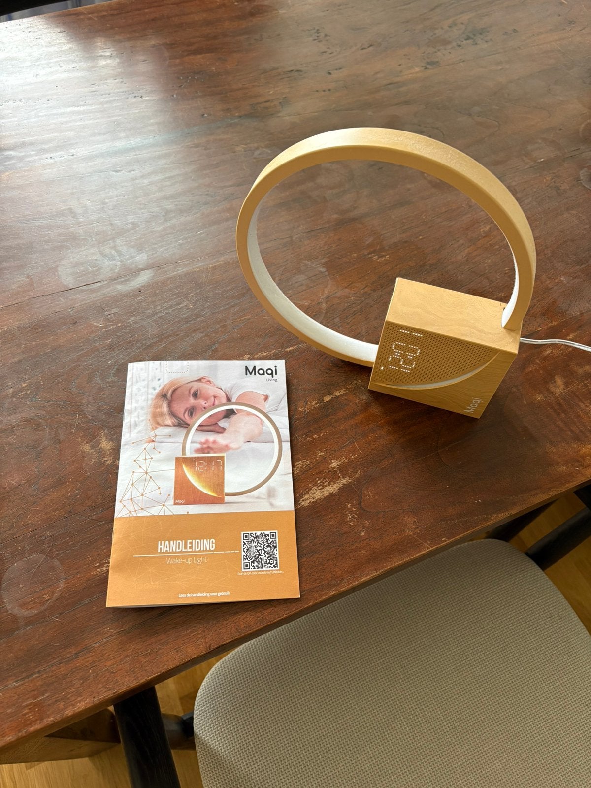Maaqi Living Wekker met Wake-up Light en Houten Design, Witgoed en Apparatuur, Wekkers, Ophalen of Verzenden, Nieuw, Digitaal