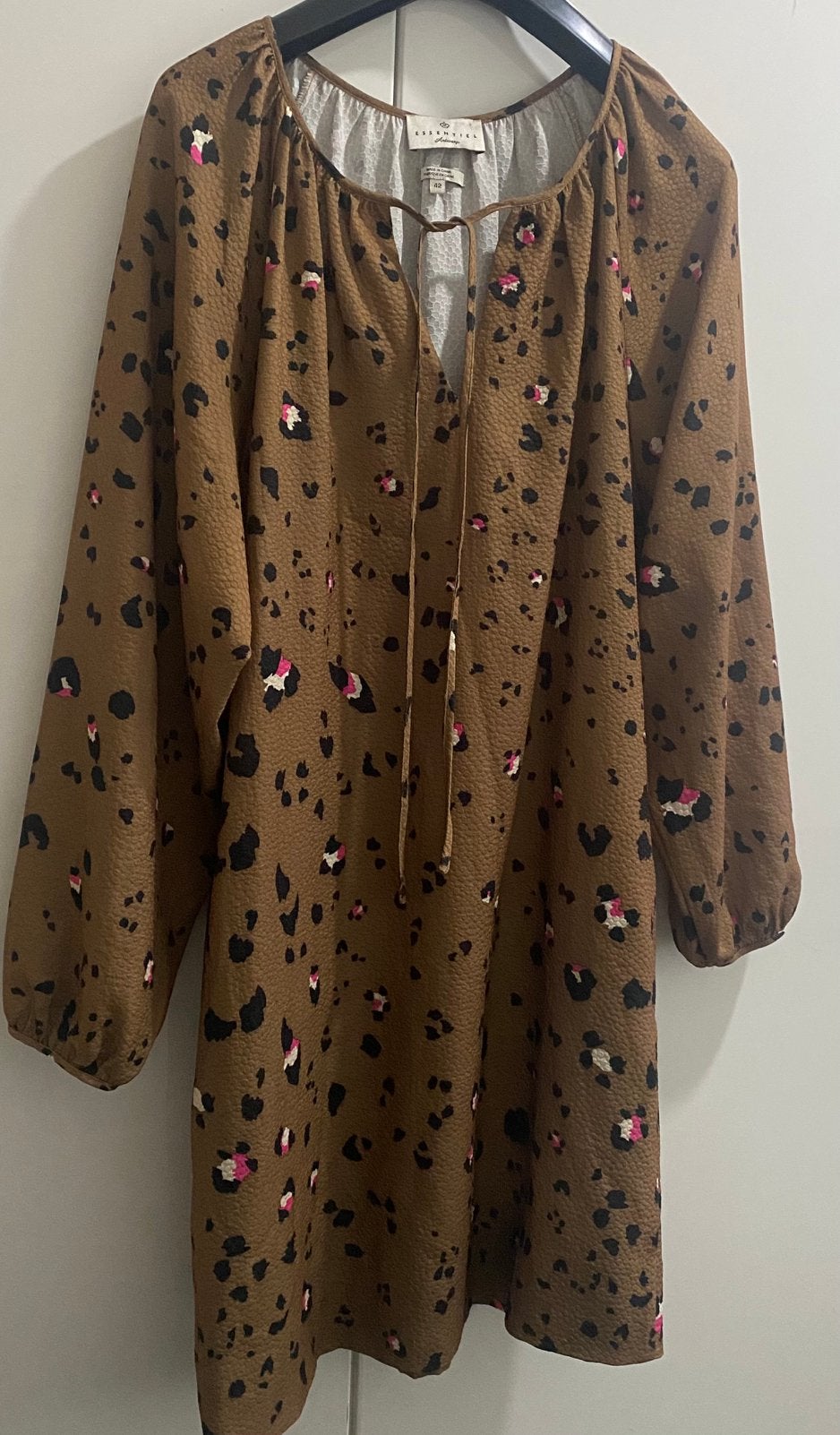 Essentiel Antwerp jurk, Kleding | Dames, Ophalen of Verzenden, Zo goed als nieuw, Bruin, Knielengte