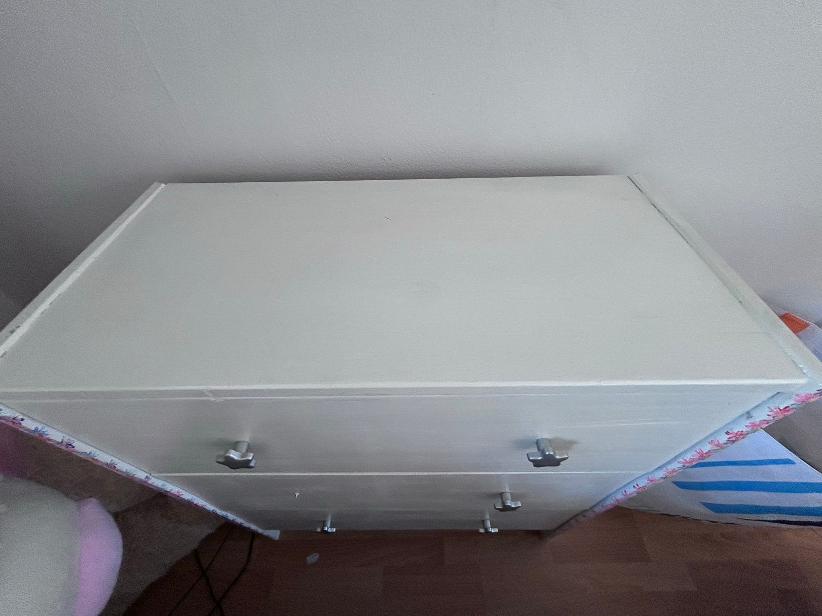Ladekastje met 3 laden - wit met sterrenknoppen, Huis en Inrichting, Ophalen, Gebruikt, 50 tot 100 cm, 3 of 4 laden