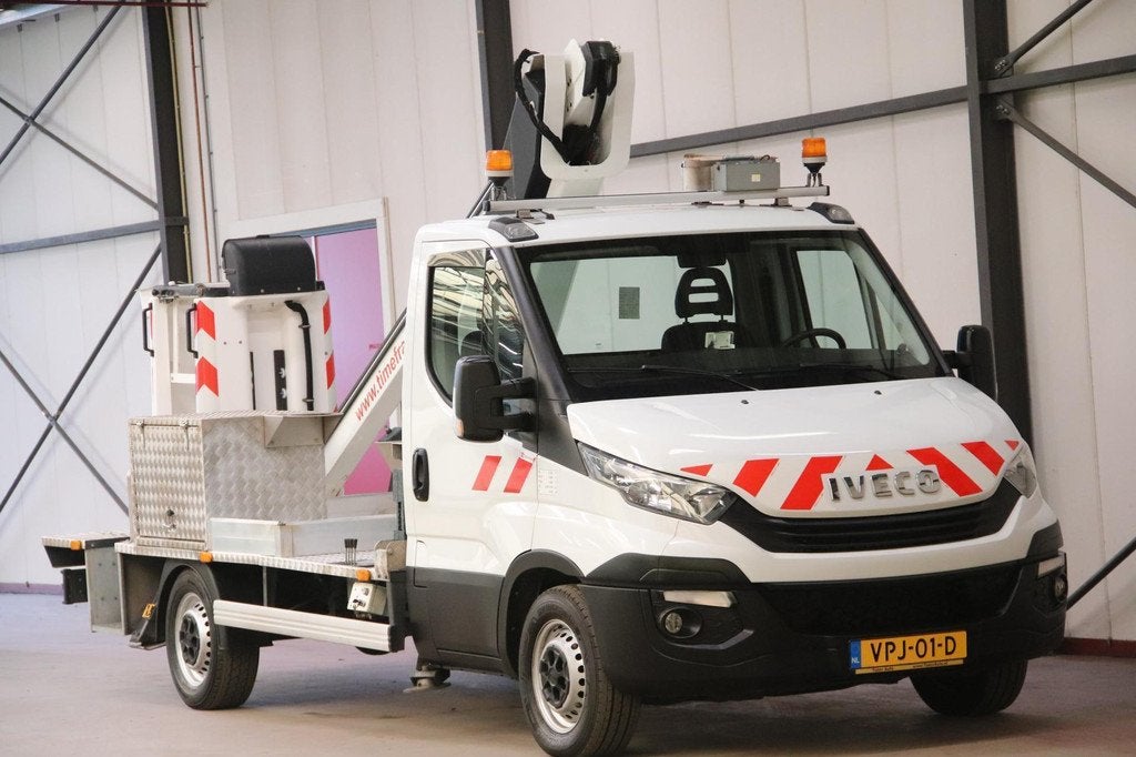 Iveco Daily 35S12 HOOGWERKER 13 METER LT130TB MET 3500 KG TR, Stof, Gebruikt, Euro 6, Iveco