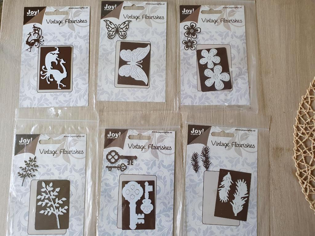 Joy!crafts - snijmallen - OPRUIMING !, Ophalen of Verzenden, Zo goed als nieuw, Overige thema's, Pons of Mal