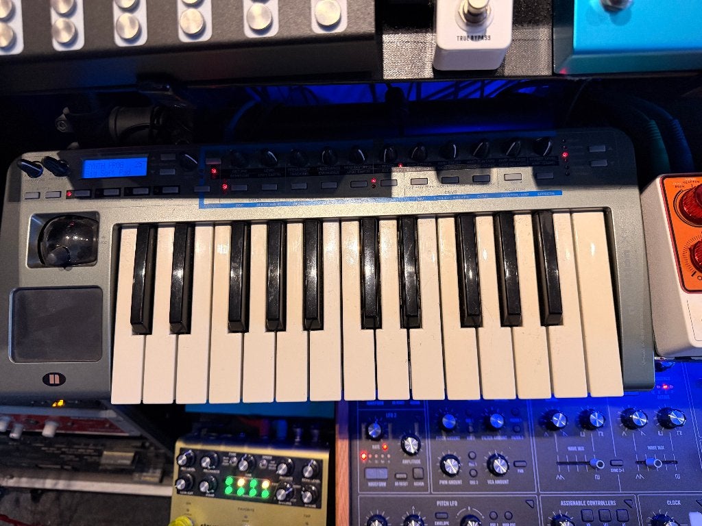 Novation Xiosynth 25, Muziek en Instrumenten, Synthesizers, Gebruikt, Novation, Met midi-aansluiting, Ophalen