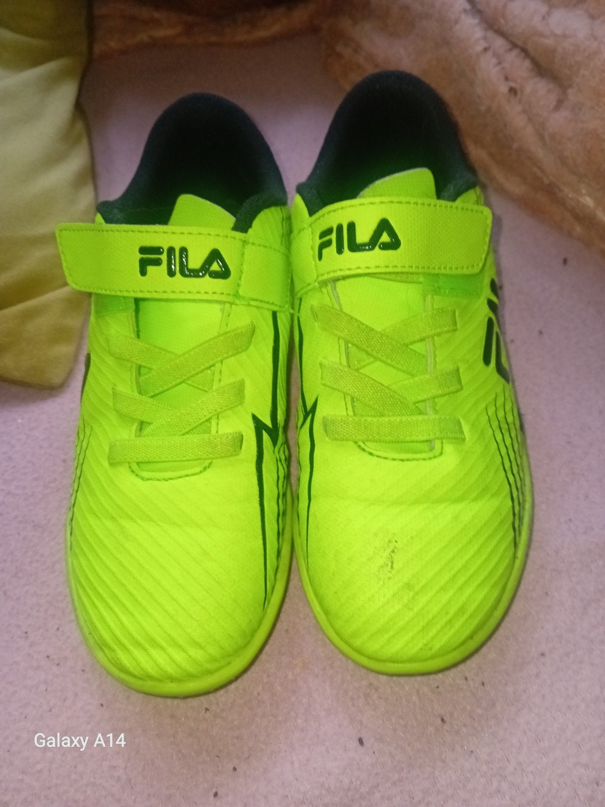 Fila Sportschoenen Neon Groen Maat 32, Kinderen en Baby's, Ophalen, Gebruikt, Fila, Jongen of Meisje