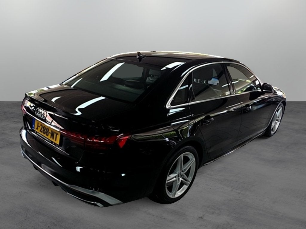 Audi A4 Limousine 35 TFSI Launch Edition Sport S-Line, Auto's, Automaat, Gebruikt, 4 cilinders, Origineel Nederlands