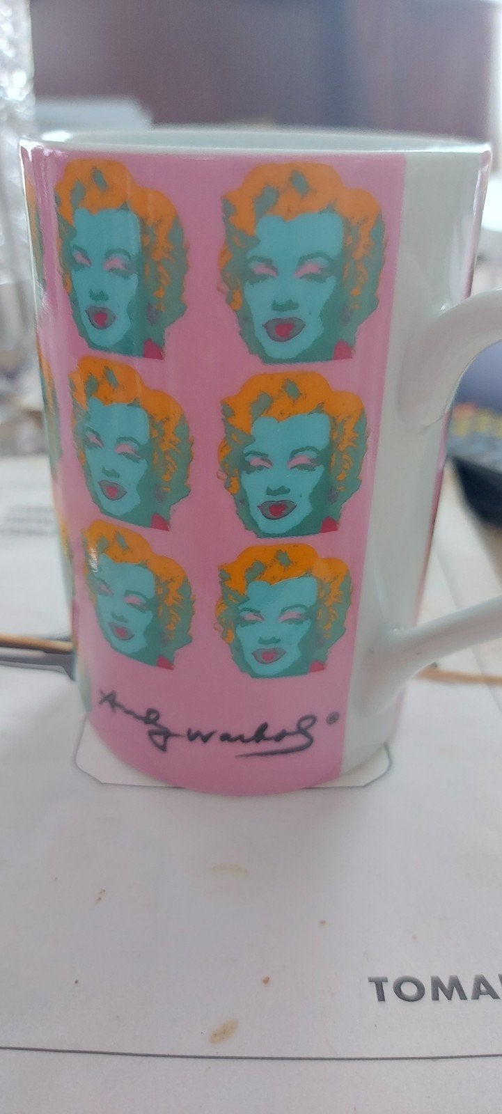 mooie gave porseleinen beker, Ophalen, Zo goed als nieuw, Servies