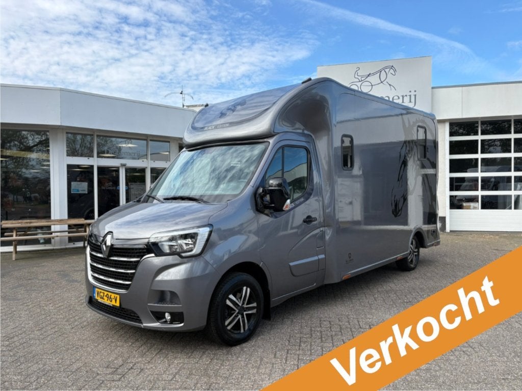 Verkocht: Renault Master Sodiak Nubia Dubbele Cabine 5-zit, Dieren en Toebehoren, Ophalen, Zo goed als nieuw, Polyester, 2-paards trailer
