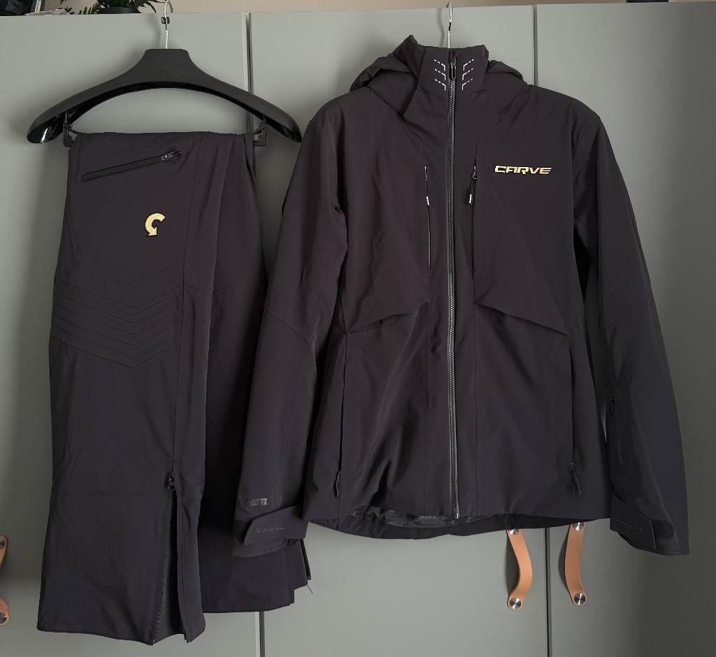 Carve Korea zwart skipak, Sport en Fitness, Skiën en Langlaufen, Overige merken, 160 tot 180 cm, Ophalen of Verzenden, Zo goed als nieuw