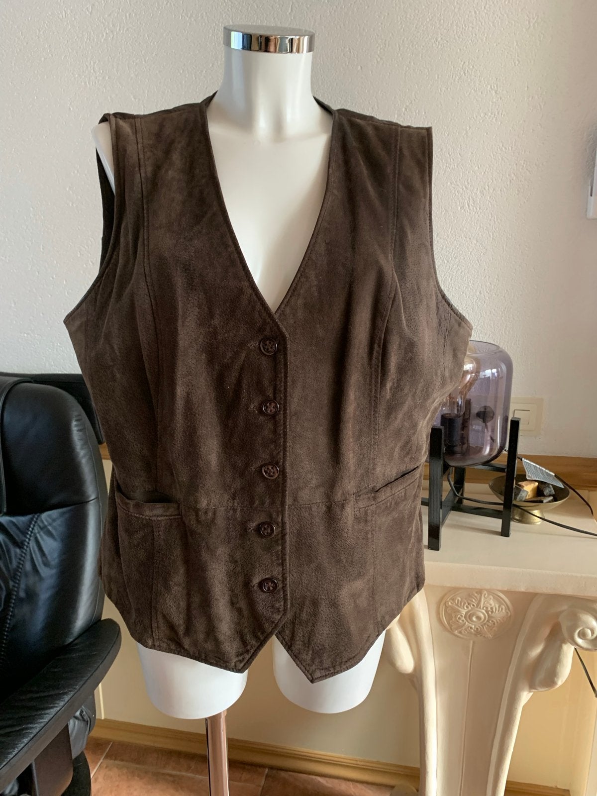 M&S Bruin Suède Gilet Maat 50, Ophalen of Verzenden, Zo goed als nieuw