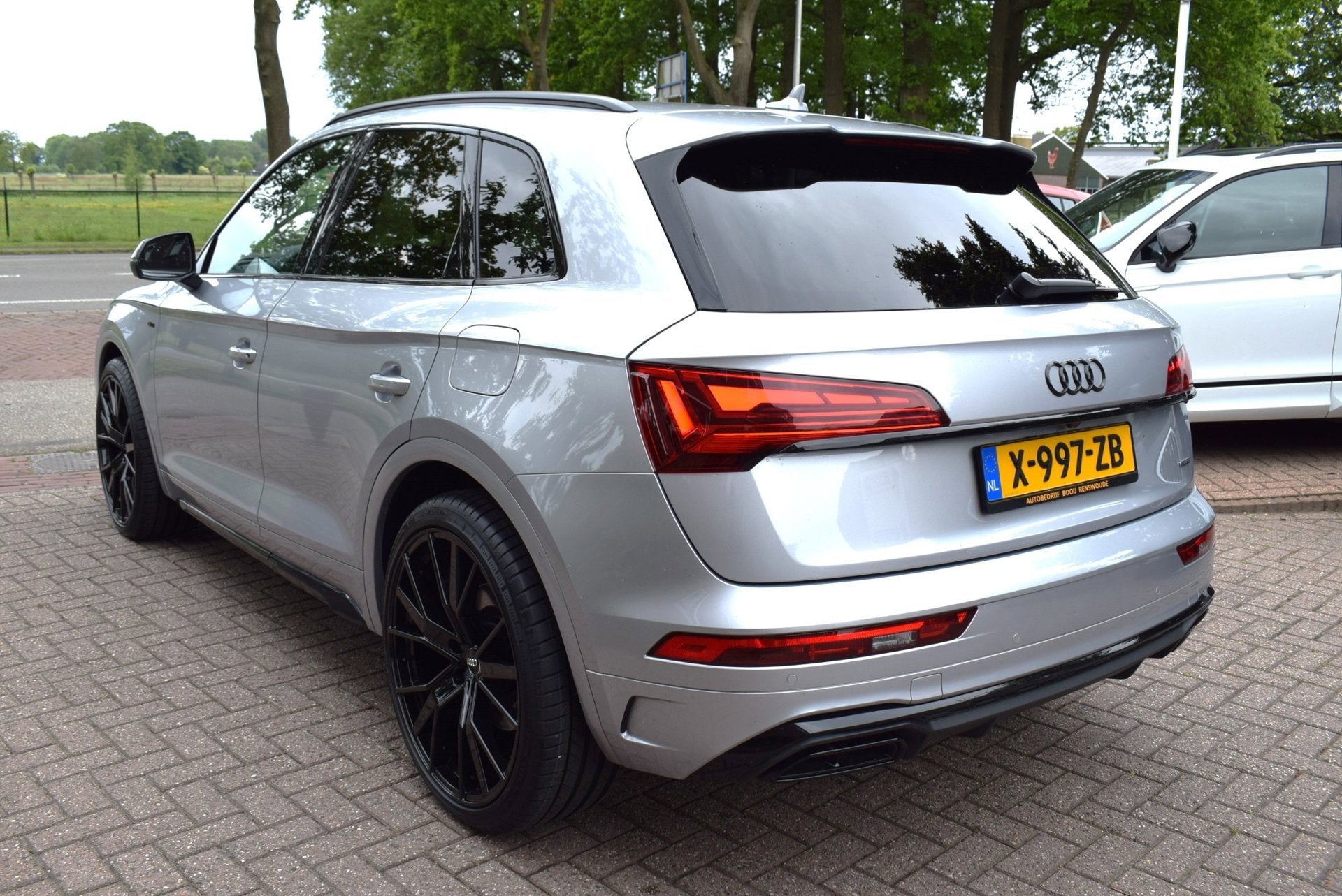 Audi Q5 55 TFSI e S edition S-LINE PANODAK/LUCHTVERING/ADAP, Automaat, Gebruikt, 4 cilinders, Parkeerassistent