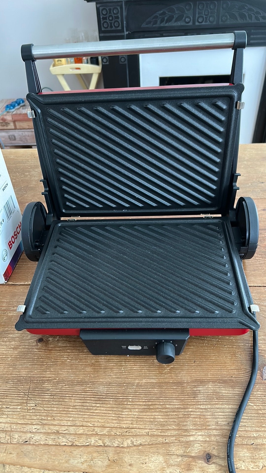 Bosch TCG4104 contact grill, Witgoed en Apparatuur, Ophalen of Verzenden, Uitneembare platen, Zo goed als nieuw