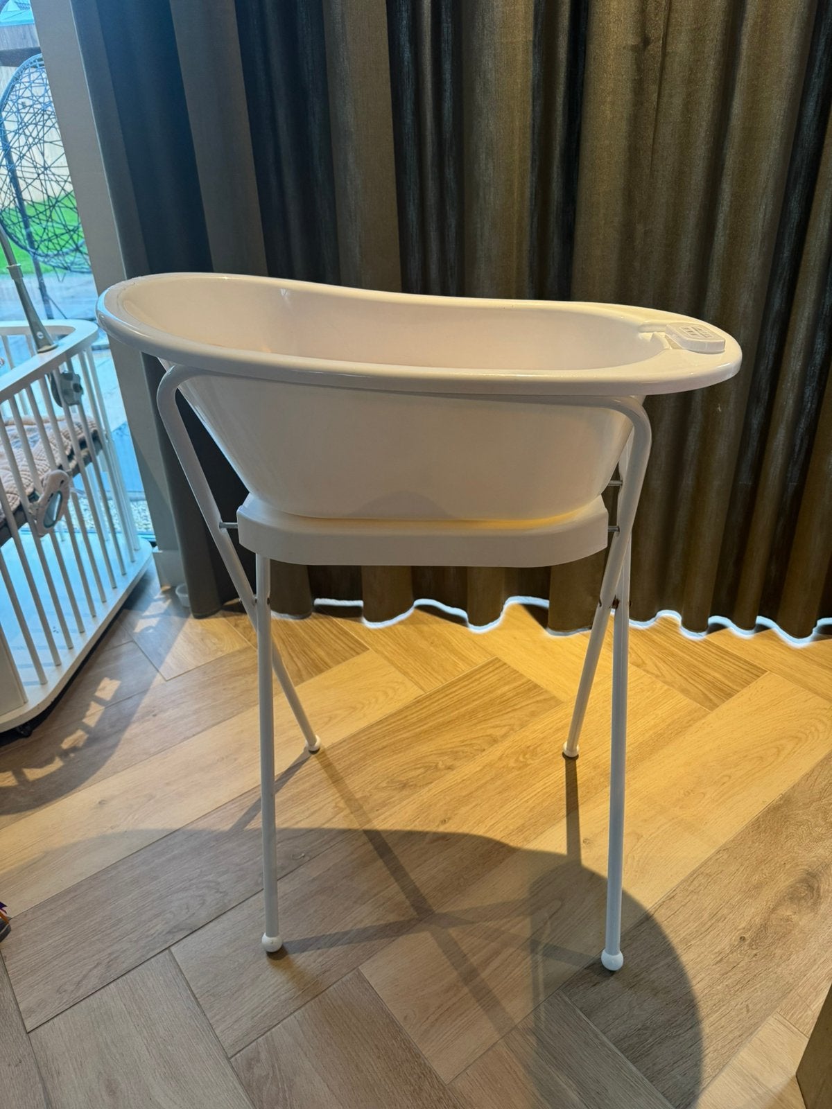 Babybadje met babyschaal en thermometer, Ophalen, Zo goed als nieuw