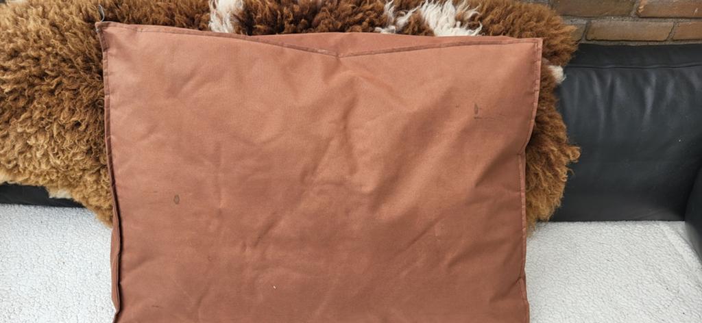 Stevig Hondenkussen 75 x 55 cm merk Boony dogfashion, Ophalen