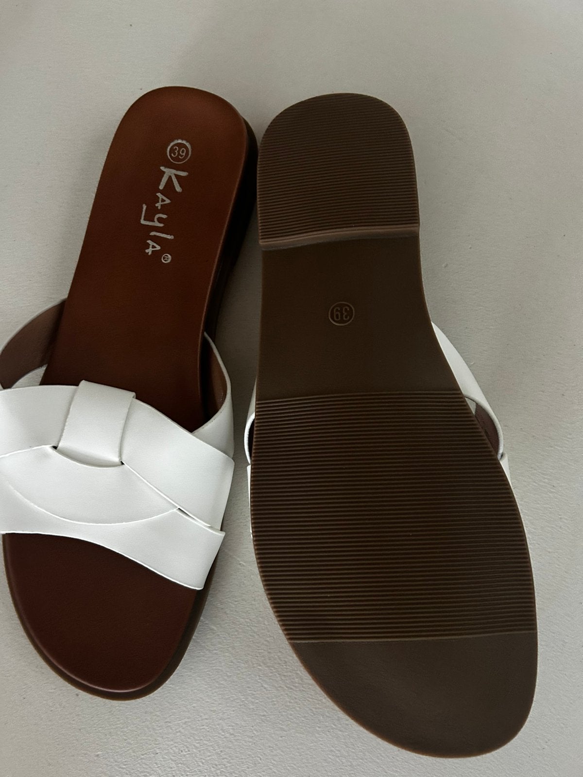 Slippers nieuw 38 en 39, Kleding | Heren, Slippers, Wit, Nieuw, Ophalen of Verzenden
