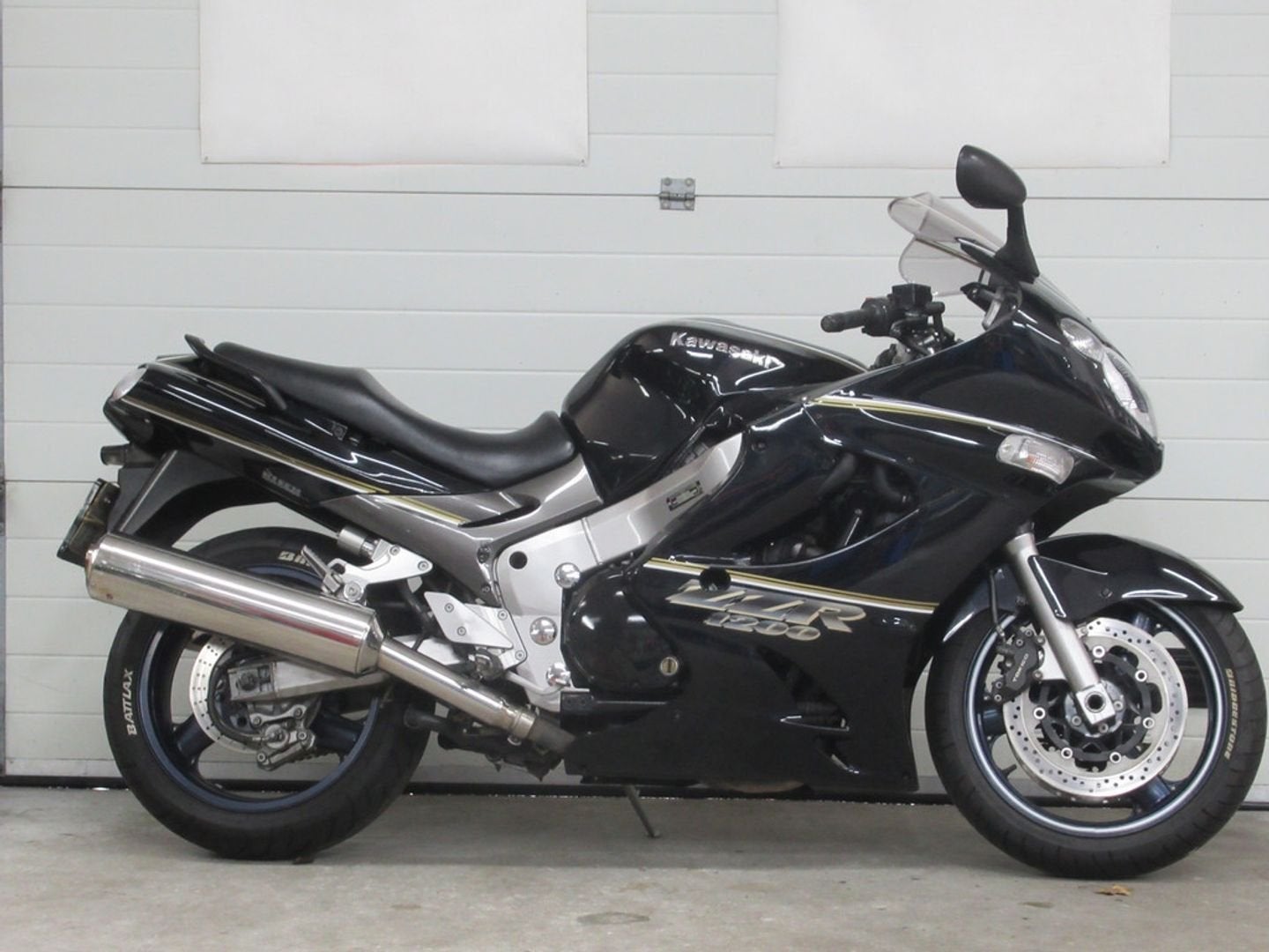 Kawasaki ZZR 1200 (bj 2004) 77,452 km, 1165 cc, 4 cilinders, Motorrijbewijs A, Onbekend