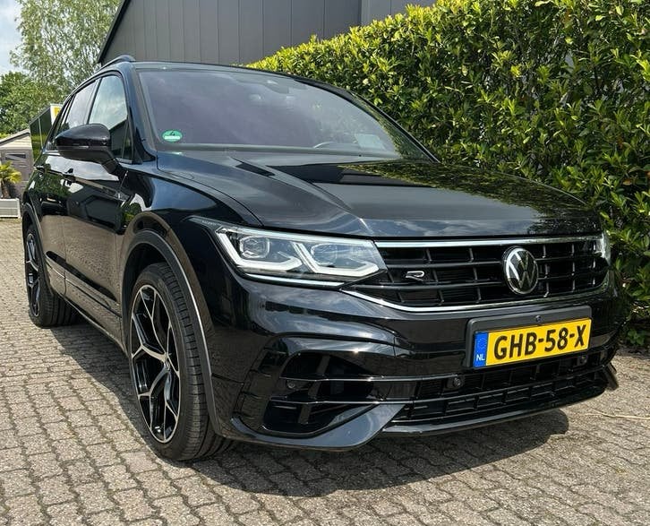 Volkswagen Tiguan 2.0 TSI R75 Black Edition 320PK Akrapovic, Automaat, 4 cilinders, 1984 cc, 320 pk