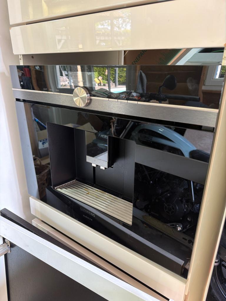 Siemens StudioLine Inbouw Koffiemachine, Witgoed en Apparatuur, Koffiezetapparaten, Zo goed als nieuw, Koffiebonen, Koffiemachine