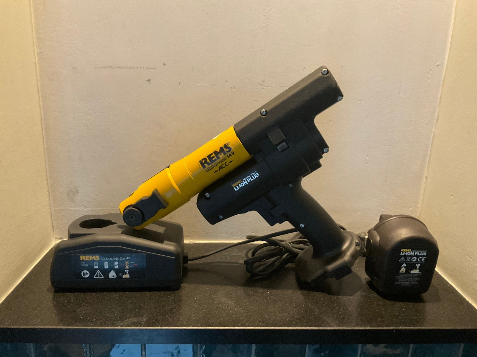 Rems mini Perstang, Doe-het-zelf en Verbouw, Gereedschap | Handgereedschap, Ophalen of Verzenden, Zo goed als nieuw