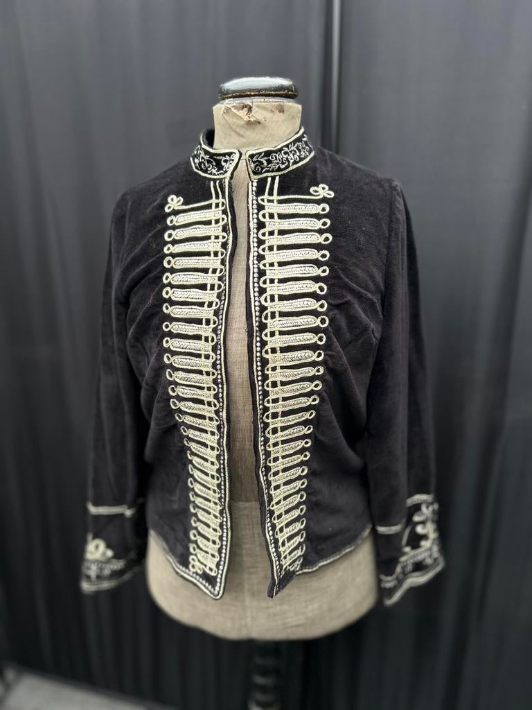 Nieuw jasje “lakei look” zwart met goud, maat S, Zwart, Nieuw, Ophalen of Verzenden, X