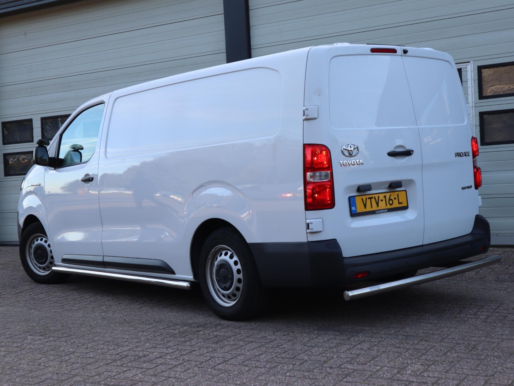 Toyota PROACE Electric Worker 75 kWh Long Range - Snelladen, Auto's, 330 km, Gebruikt, Wit, Origineel Nederlands