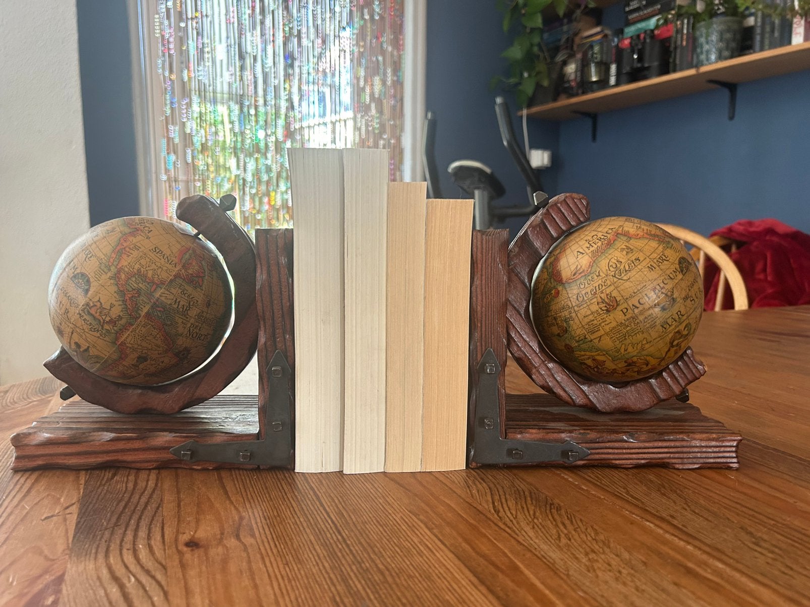 Boekensteunen. Wereldbollen vintage, Ophalen of Verzenden, Zo goed als nieuw