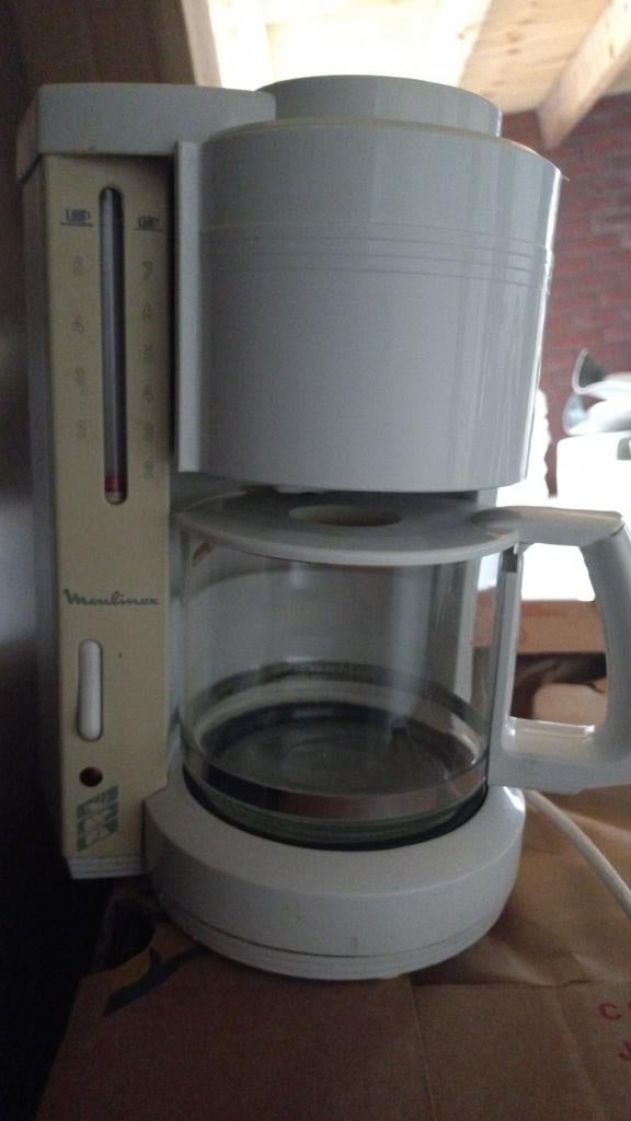 Compact Moulinex Koffiezetapparaat camping studentenkamer, Witgoed en Apparatuur, Koffiezetapparaten, Ophalen of Verzenden