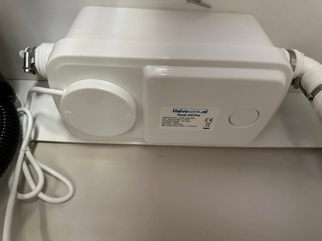 Broyeur 300 watt, Ophalen, 200 cm of meer, 50 tot 100 cm, Zo goed als nieuw