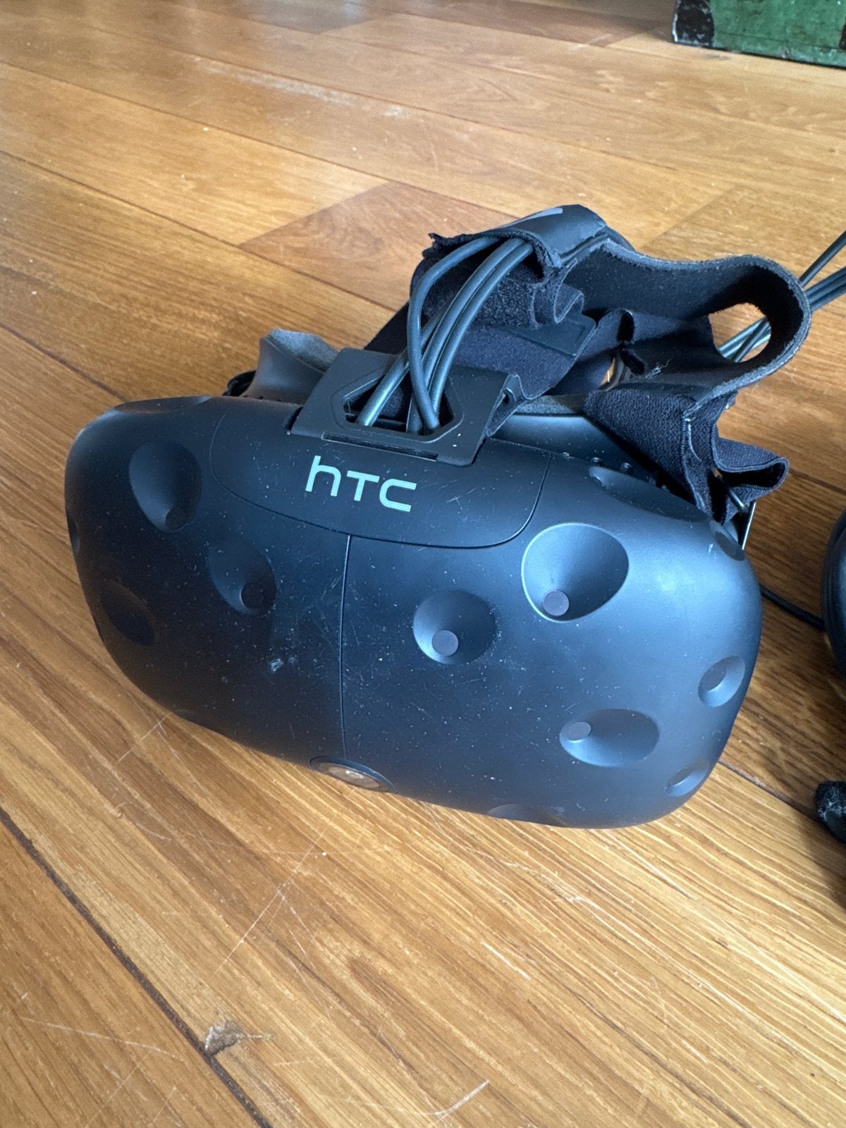 HTC Vive VR-bril met controllers (één haptic defect), Ophalen of Verzenden, Gebruikt, VR-bril, Pc