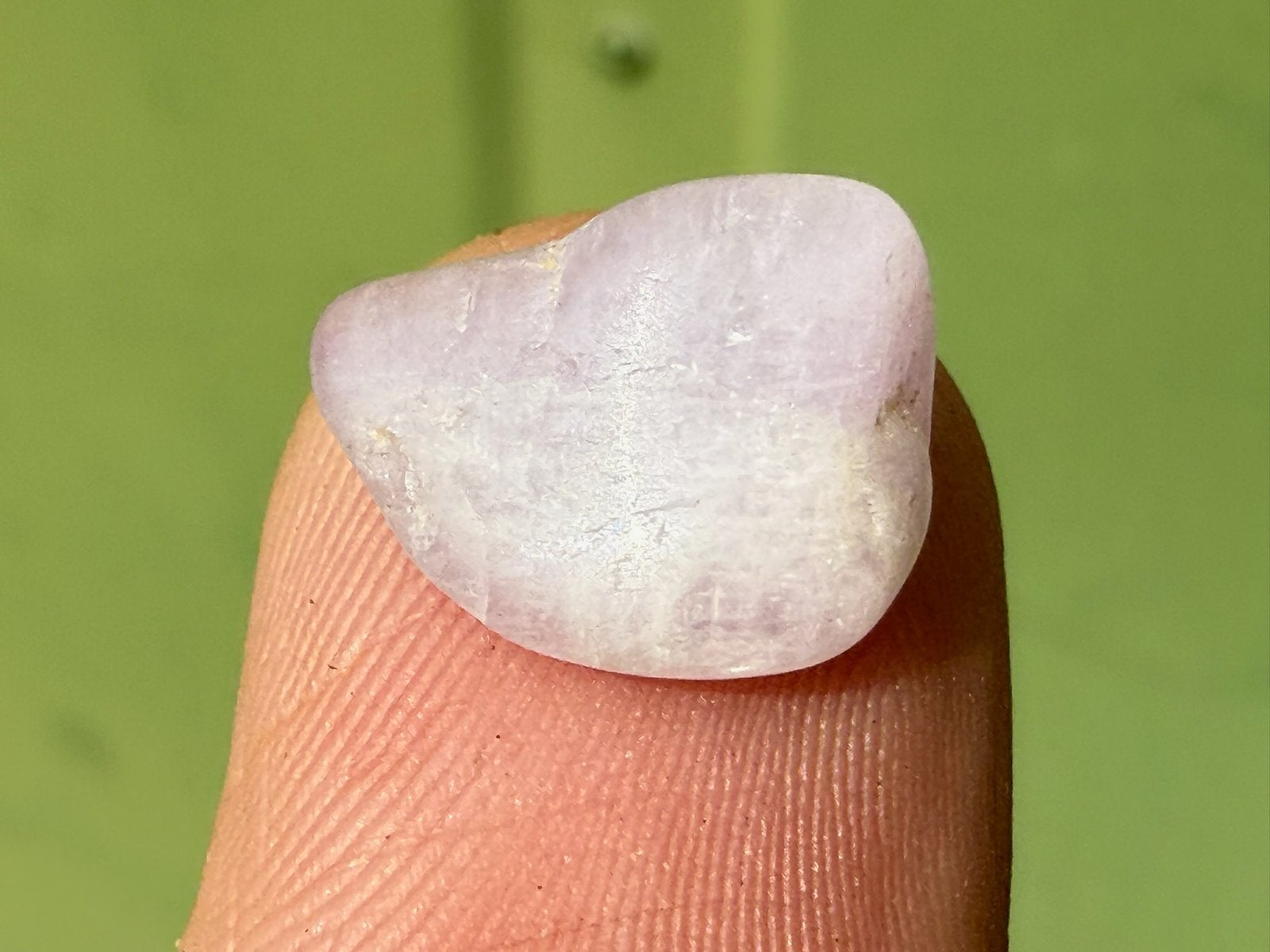 Kunziet mineralen UV Actief, Verzamelen, Mineralen en Fossielen, Ophalen of Verzenden, Mineraal