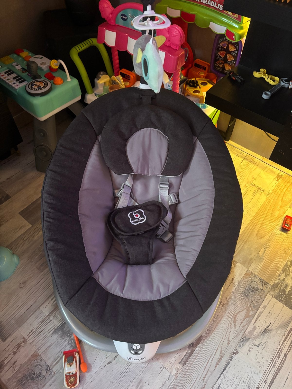 Schommelstoel babygo, Schommelstoel, Ophalen, Overige merken, Met gordel(s) of riempje(s)