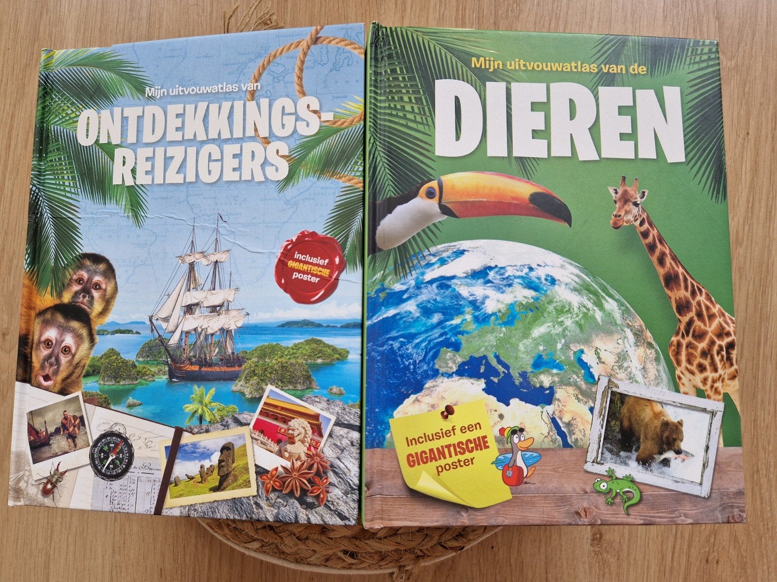 2 Uitvouwatlassen: Ontdekkingsreizigers en Dieren, Boeken, Ophalen of Verzenden, Gelezen, Non-fictie