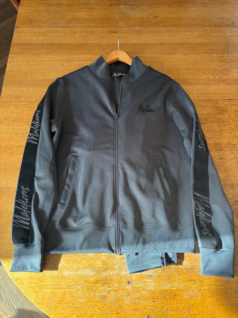 Male Lion trainingspak nieuw ongedragen xl/L, Verzenden, Nieuw, Overige maten, Grijs
