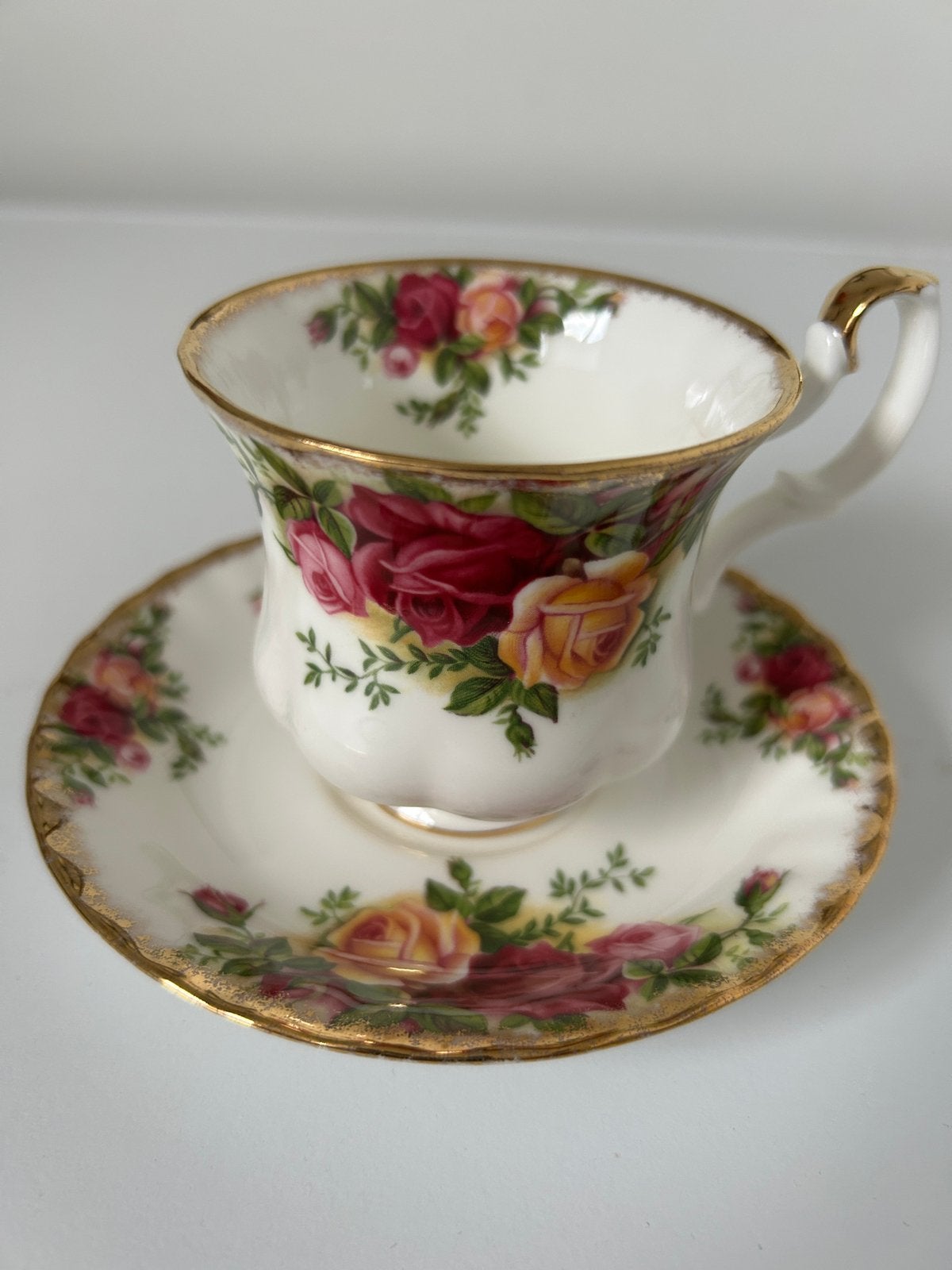 4 Royal Albert Old Country Roses Kop en Schotel, Ophalen