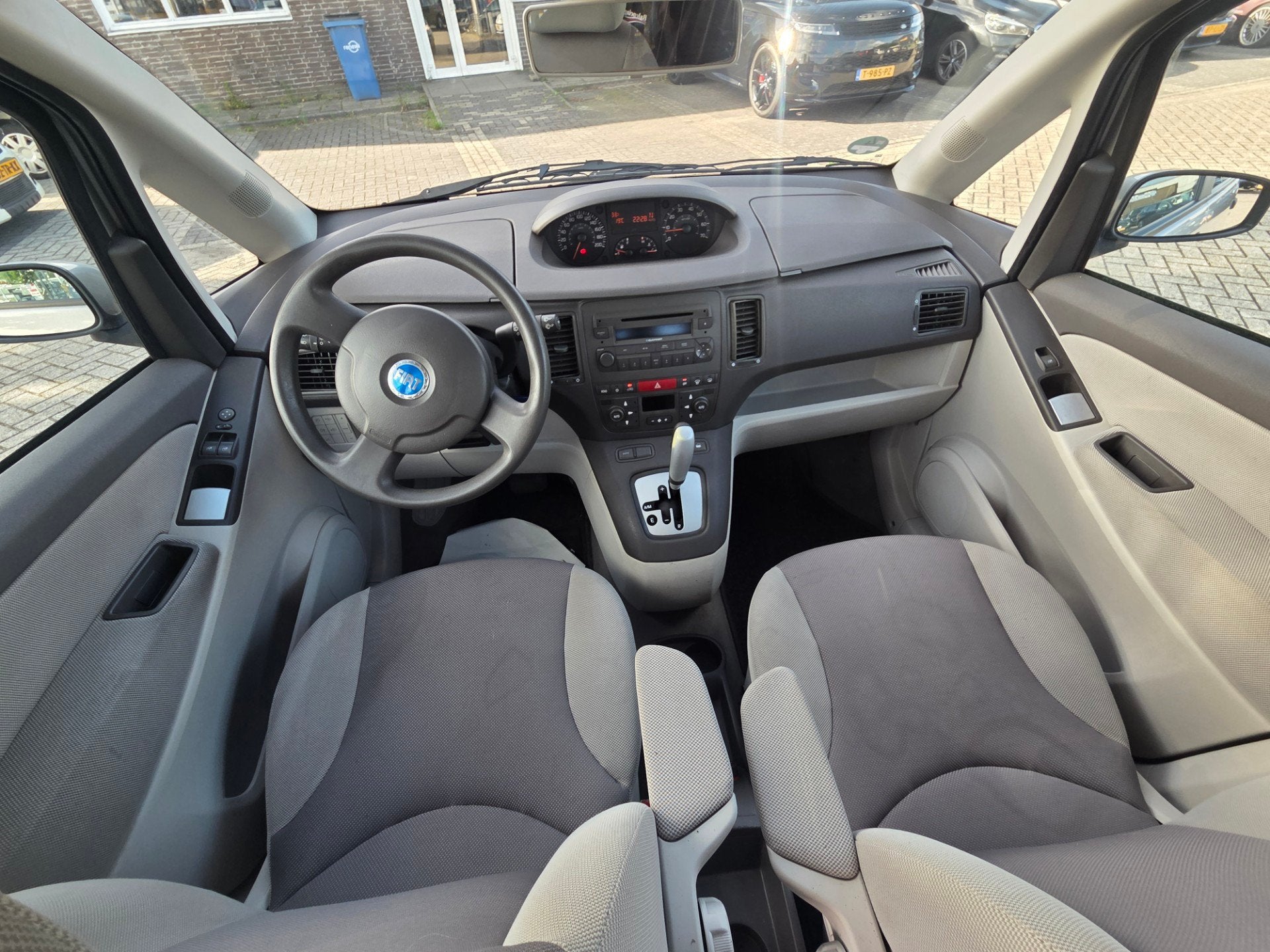 Fiat Idea 1.4-16V Dynamic/AUTOMAAT/KLIMA AIRCO/TREKHAAK, Gebruikt, Idea, 400 kg, Origineel Nederlands