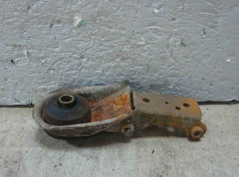 VERSNELLINGSBAKSTEUN LINKS 5 bak Volkswagen Polo II (86CF), Gebruikt, Berliner Ring 2 38440 Wolfsburg, DE, Volkswagen, Volkswagen AG