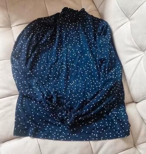 Donkerblauwe Villa blouse met stippen maat M, Maat 38/40 (M), Blauw, Ophalen of Verzenden, Onbekend