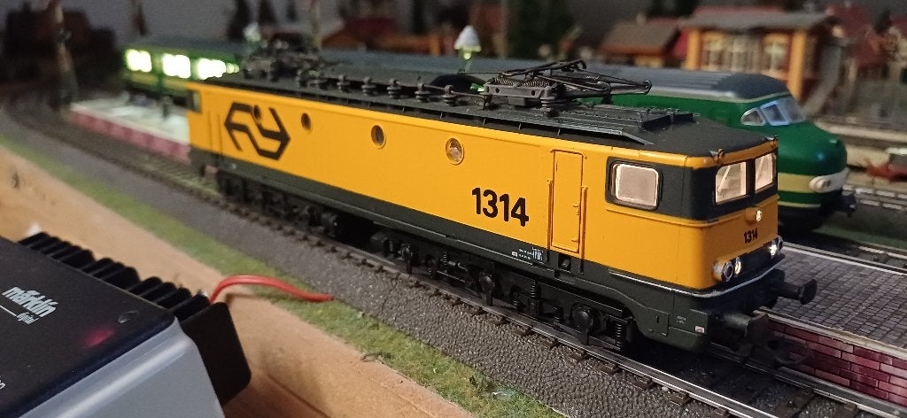 Marklin AC / Lima  Elektrische locomotief 1314 DIGITAAL, Hobby en Vrije tijd, Modeltreinen | H0, Wisselstroom, Locomotief, Ophalen of Verzenden