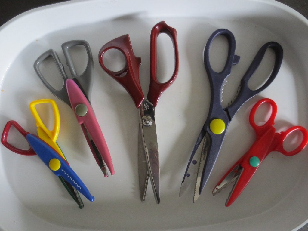Knutselen - Scharen met verschillende kartelranden. Scharen., Geschikt voor karton, Overige thema's, Zo goed als nieuw, Knutselwerk