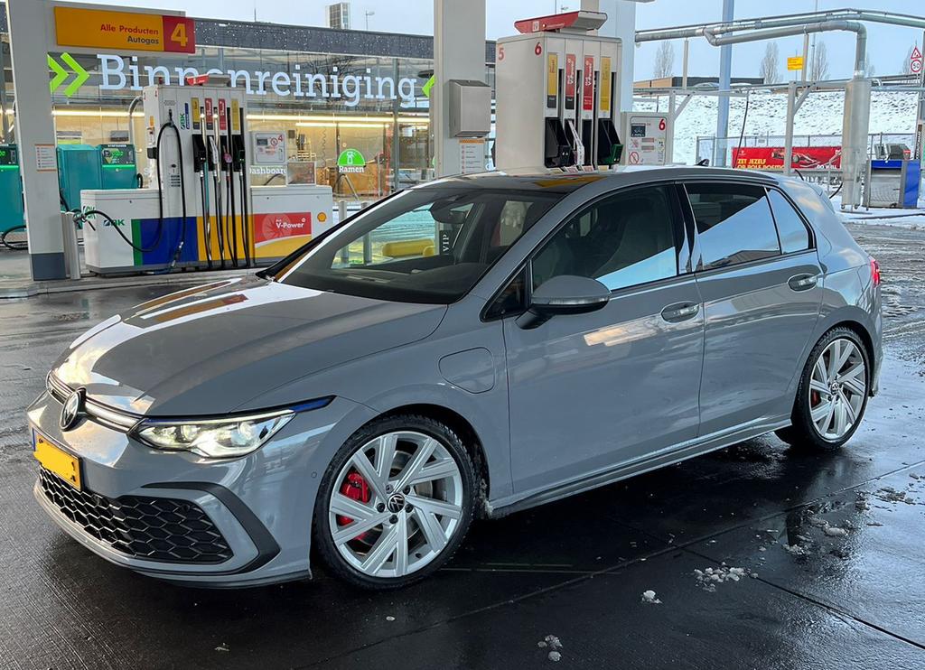 Originele Golf 8 Velgen met Winterbanden 225/40/18, Auto-onderdelen, Banden en Velgen, 18 inch, Gebruikt, Banden en Velgen, Personenwagen
