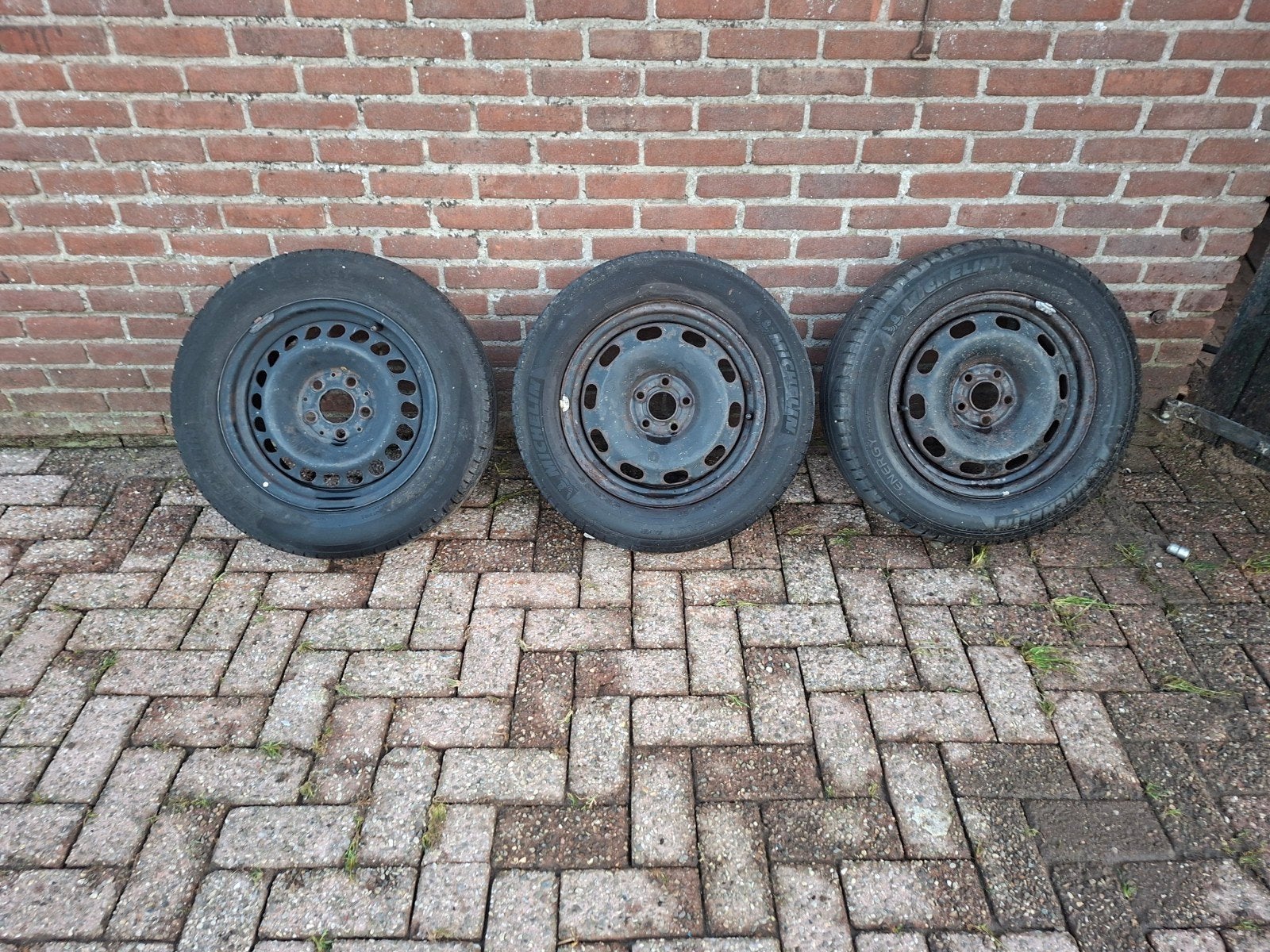 Set van 3 Gebruikte Michelin Banden met Velgen 195/65 R15, Ophalen, Gebruikt, Achterklep, Volkswagen