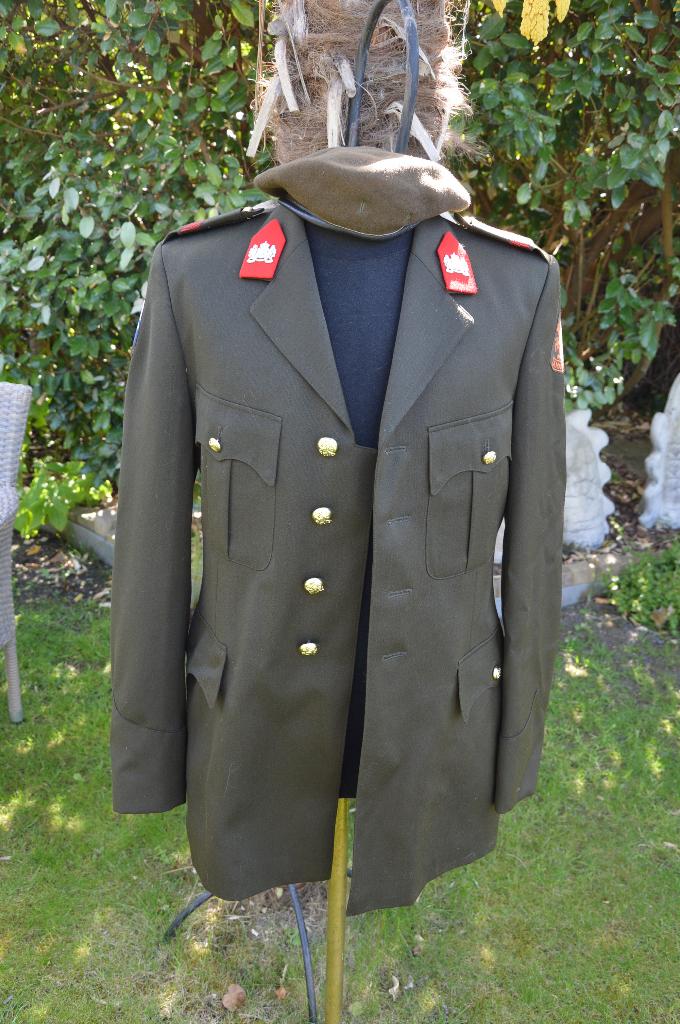 vintage uniformjas Natres-uniform (Nationale Reserve)1987, Verzamelen, Ophalen of Verzenden, Landmacht, Nederland, Kleding of Schoenen