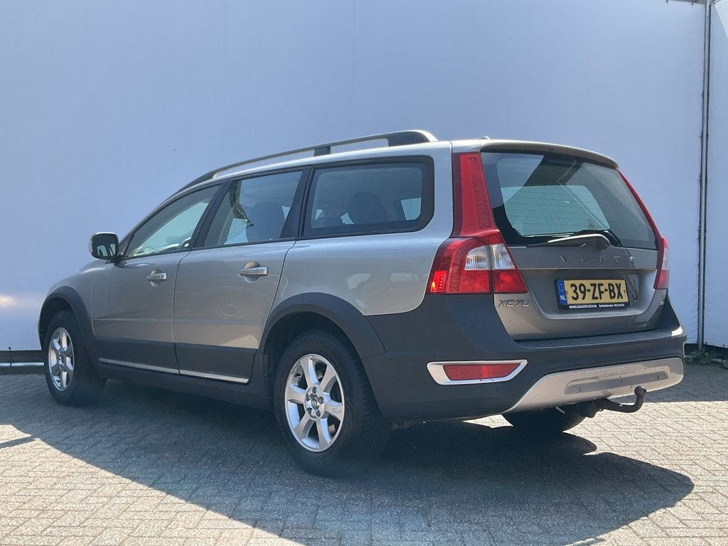 Volvo XC70 3.2 Momentum Youngtimer Automaat Trekhaak Leer Cr, Auto's, Volvo, Automaat, 238 pk, XC70, Vierwielaandrijving